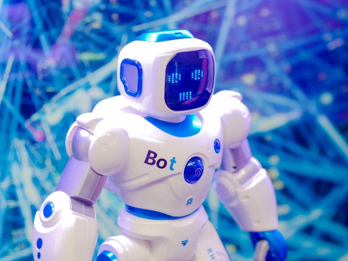AI-powered humanoid robot representing artificial intelligence technology in search engines